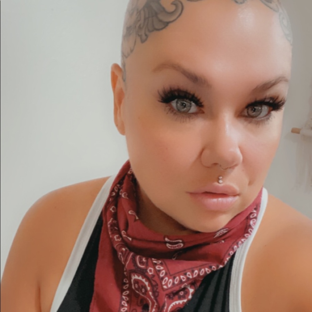 Meet your Posher, Janelle